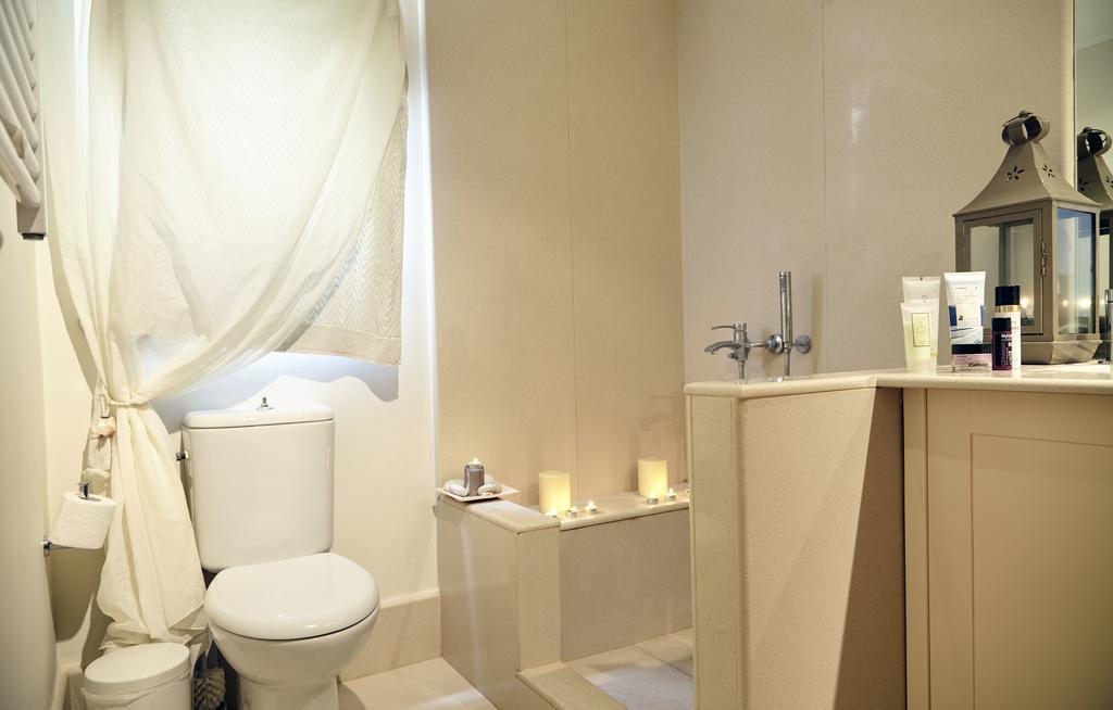 Unique Apartment In The Heart Of The City Rhodes City Exterior foto